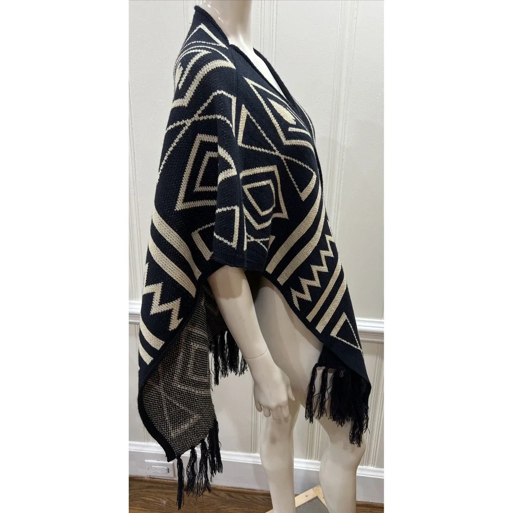 Passion 4 Fashion Blue Black Tan Blanket Shawl/Covering With Fringe